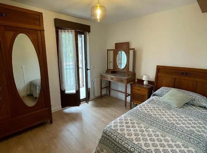 Casa Rustica Con Jardin En